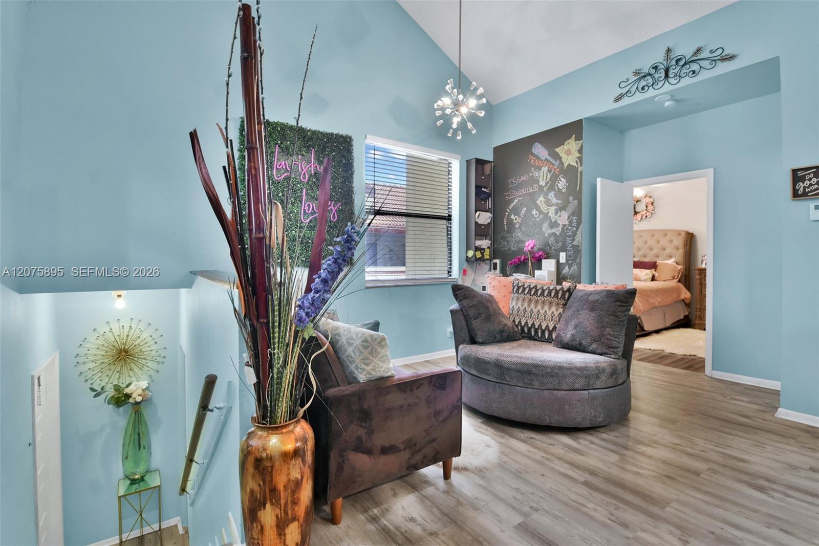1419 Avon Ln # 216 — Photo 5