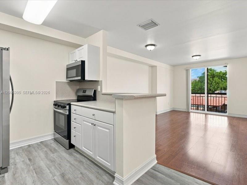 2501 SW Douglas Rd # 202 — Photo 5