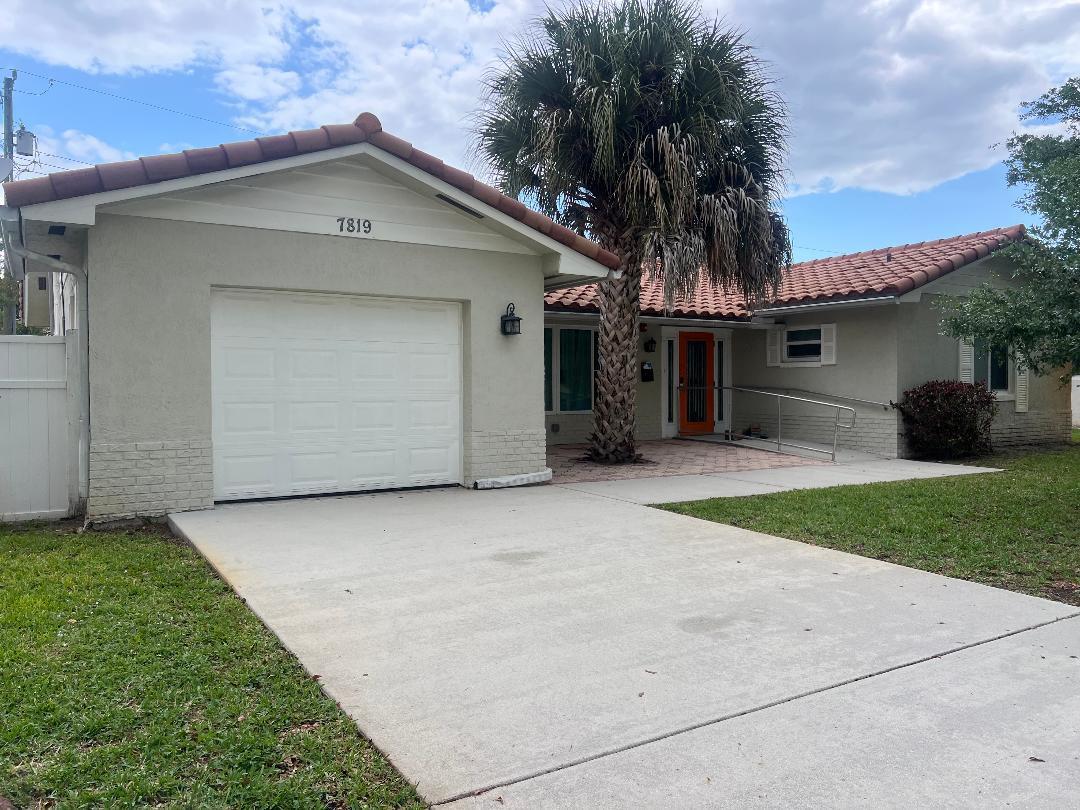 7819 NW 40th Street, Coral Springs FL 33065