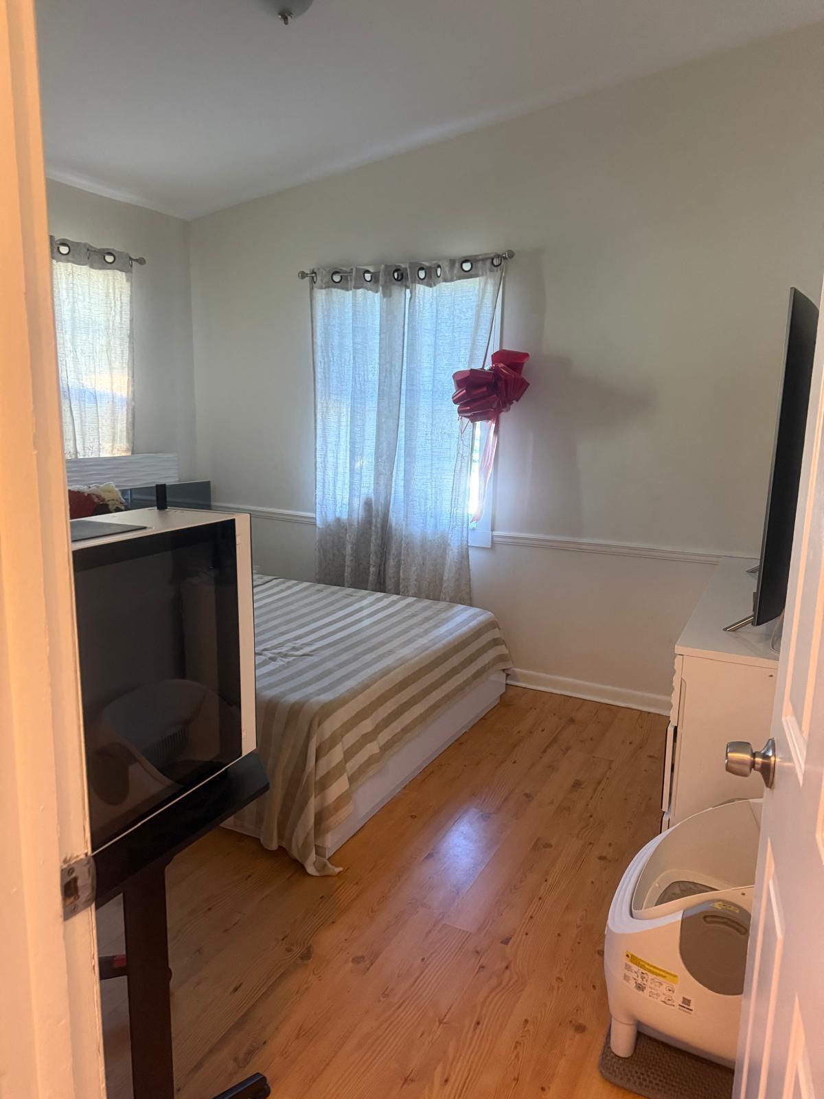 2814 Buckley Avenue — Photo 4