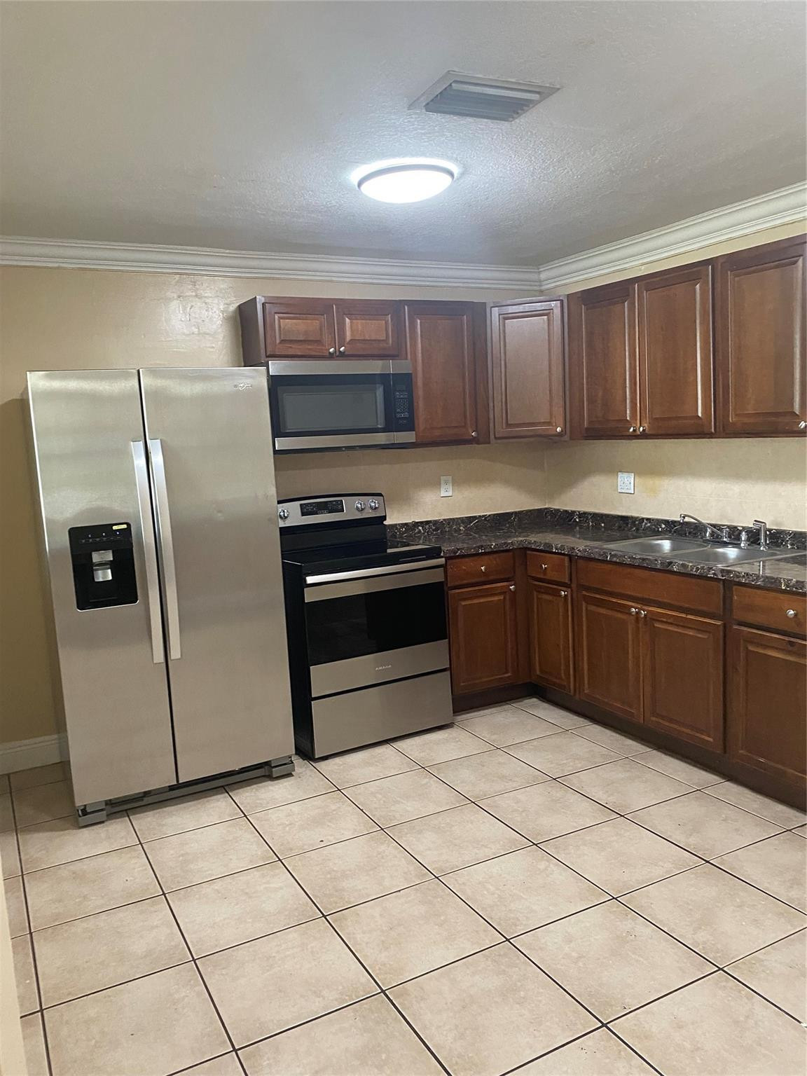 5411 NW 16TH Court — Photo 5