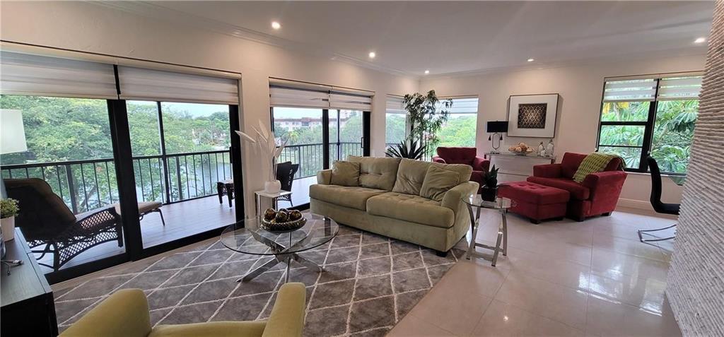 6010 S Falls Circle Drive # 423, Lauderhill FL 33319