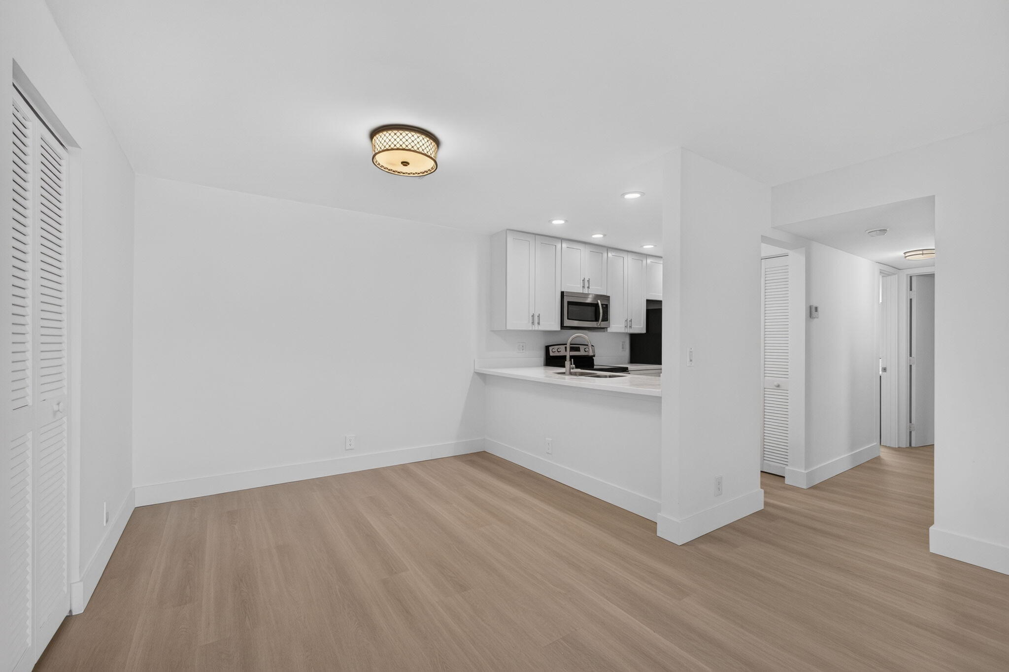 3404 Gardens E Drive # 21B — Photo 4