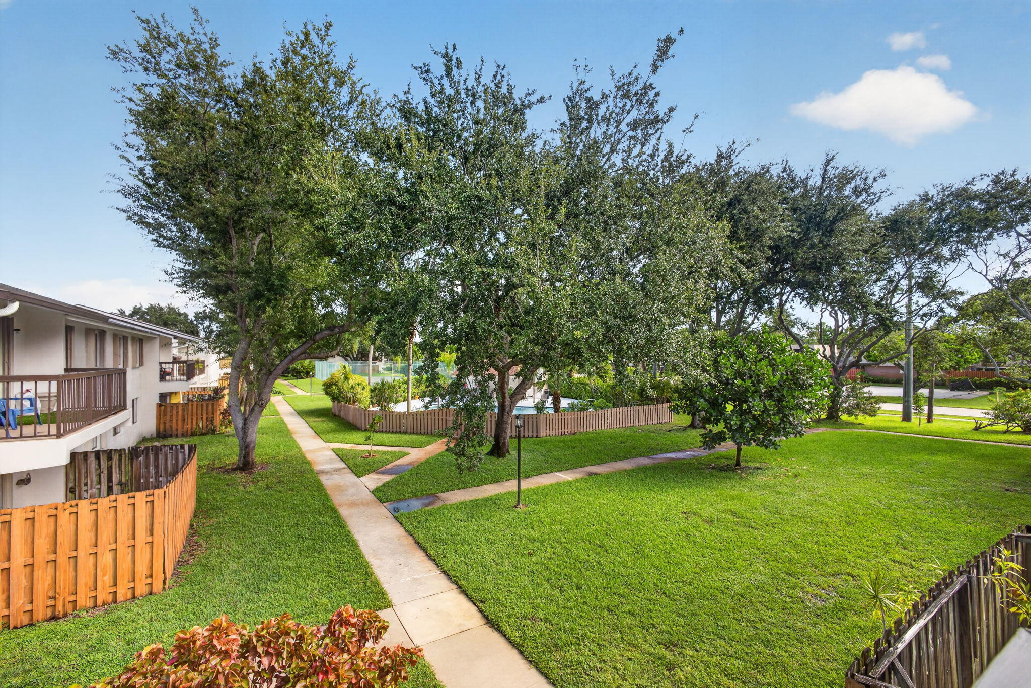 3404 Gardens E Drive # 21B — Photo 2