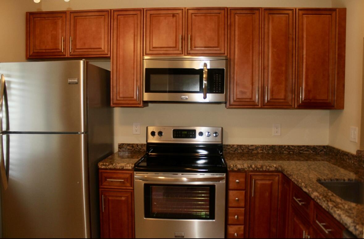 21943 REMSEN Terrace # 204 — Photo 2