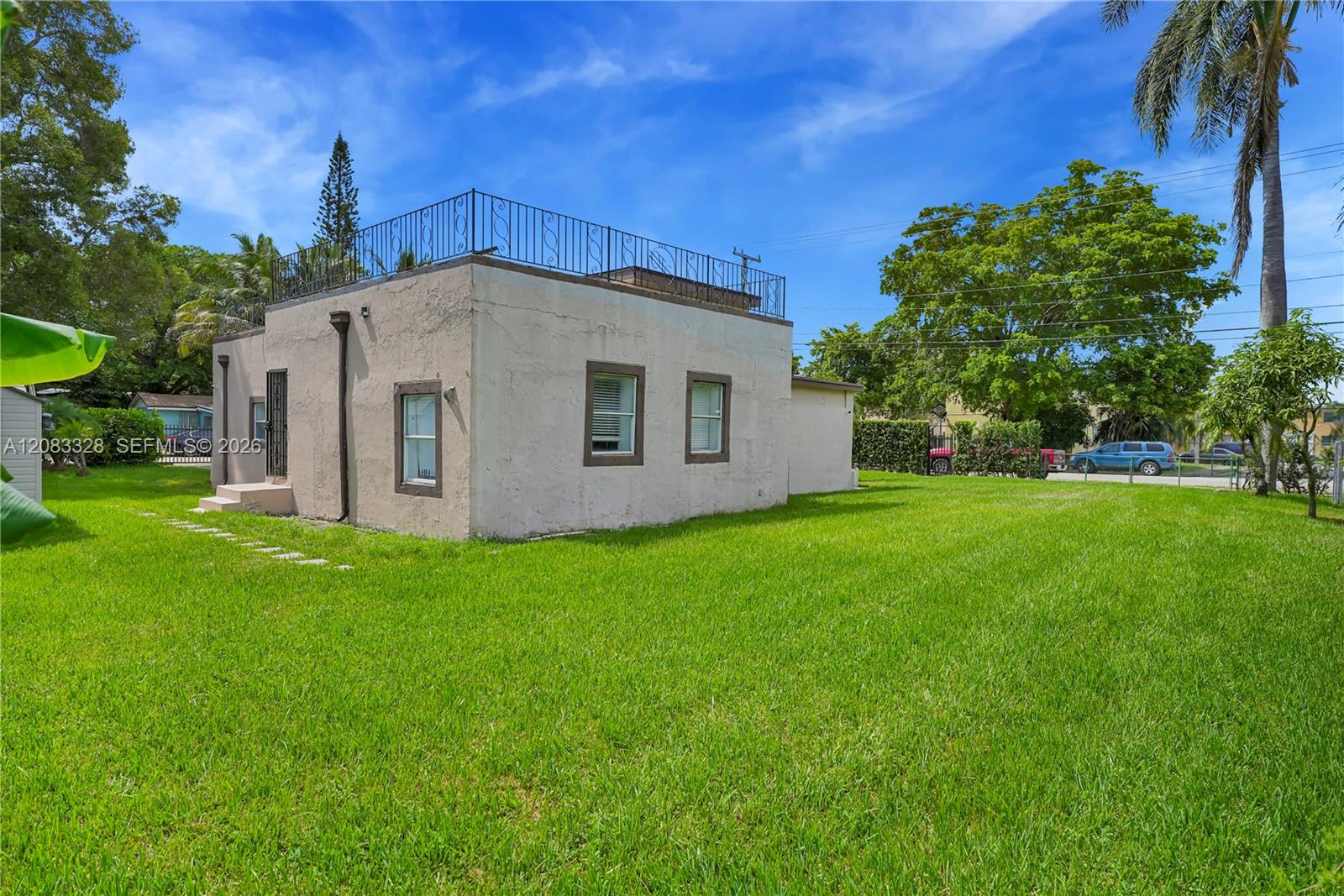 8295 NW 4th Ave # B — Photo 4