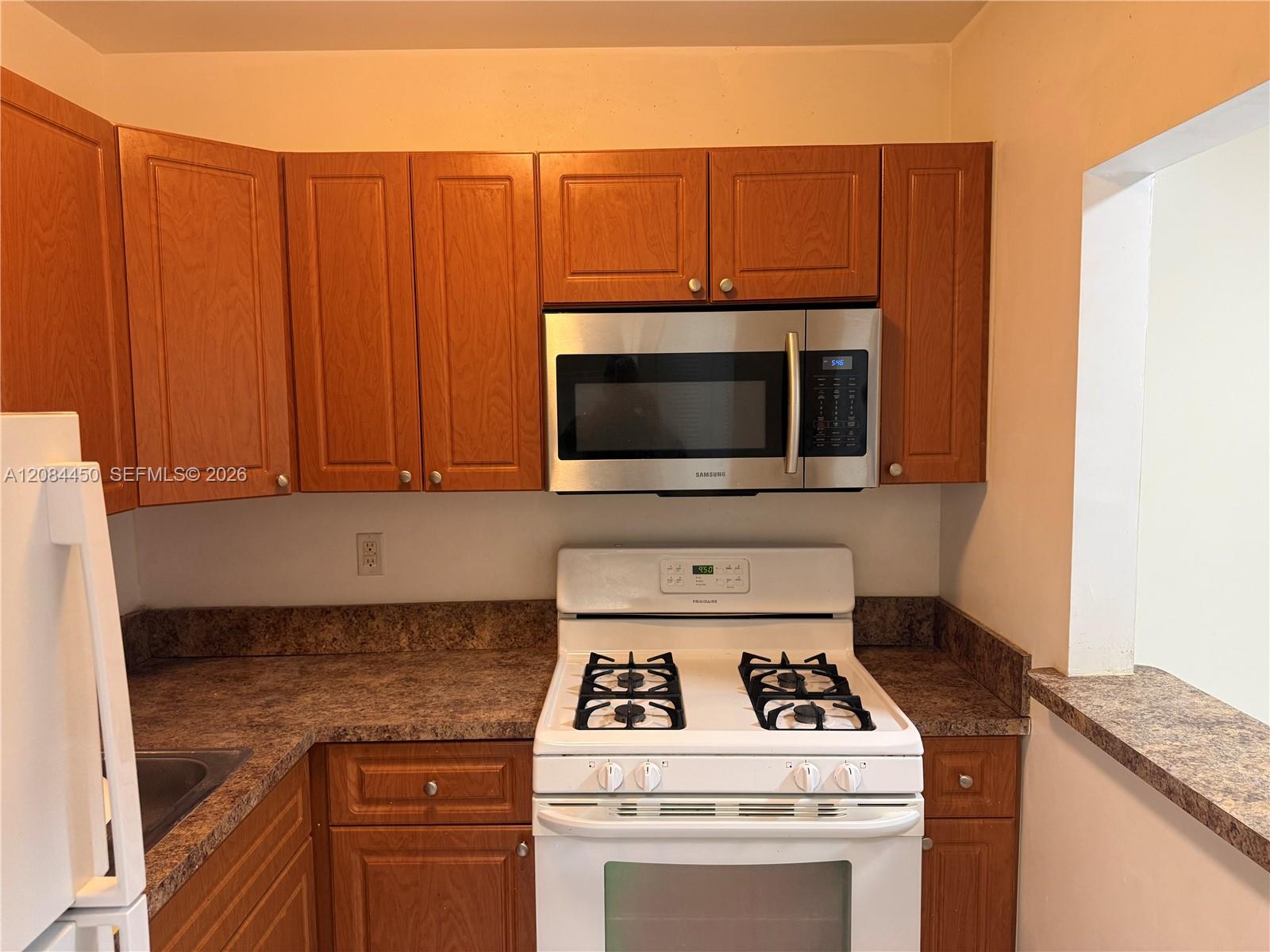 14500 SW 88th Ave # 254 — Photo 2