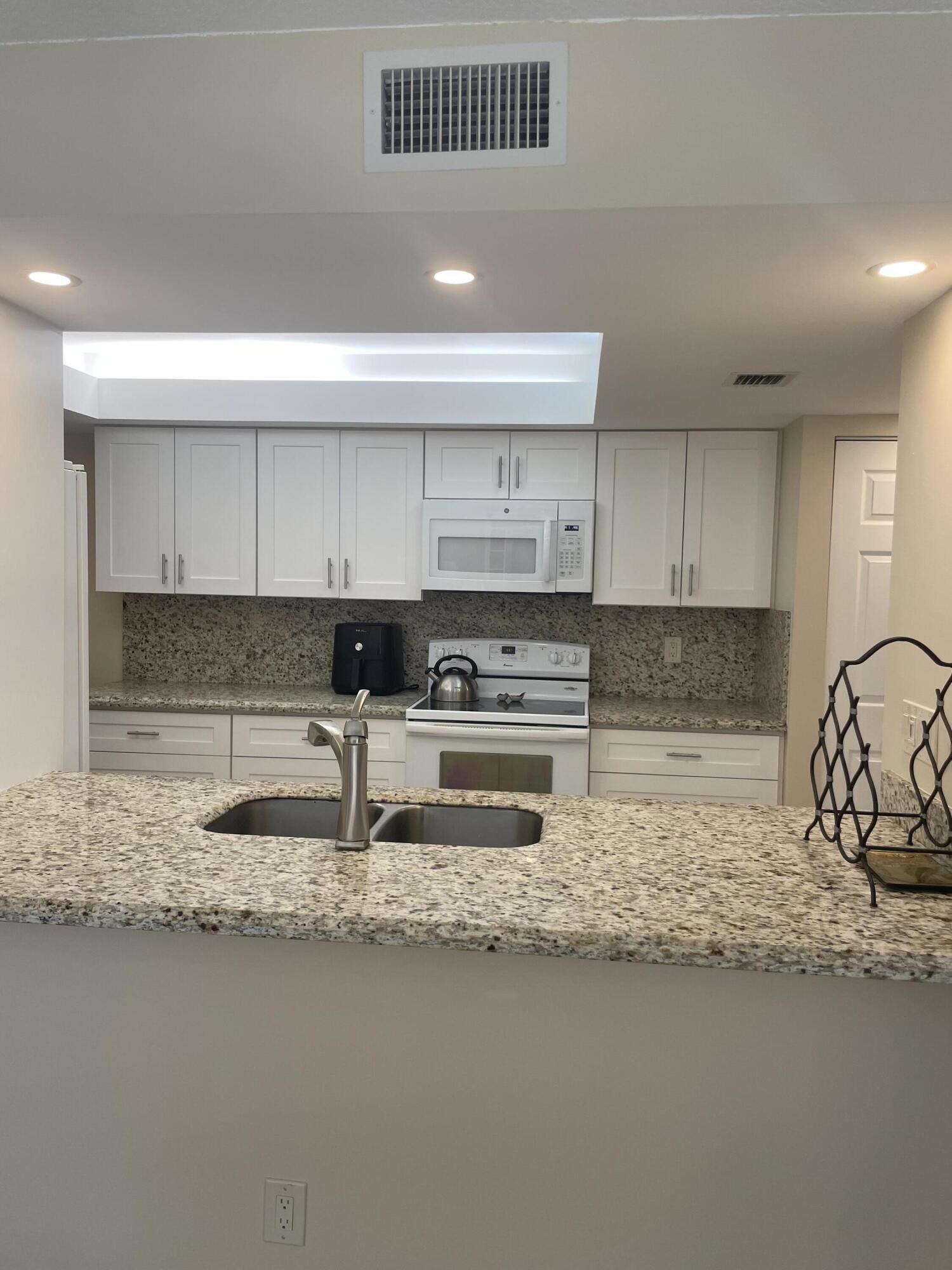 450 Egret Circle # 9203, Delray Beach FL 33444