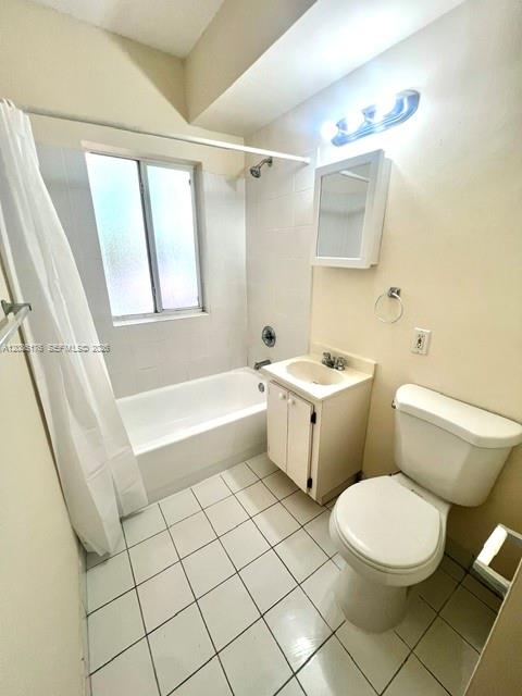 564 NE 66th St # 3 — Photo 5