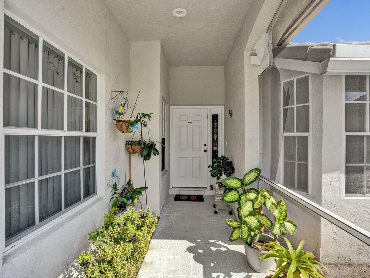 7592 Ironbridge Circle — Photo 3