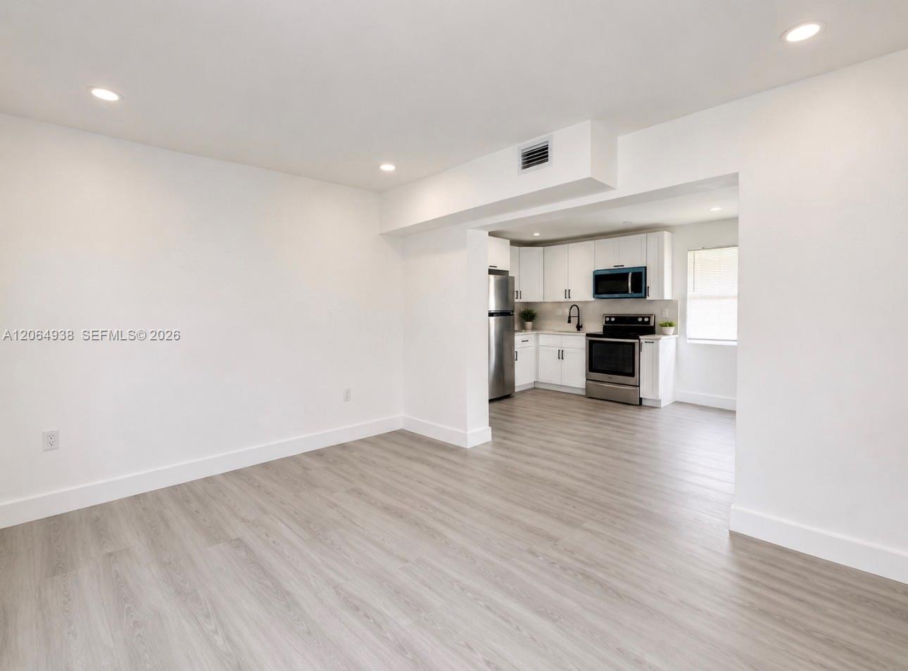 1708 NW 7th St — Photo 5