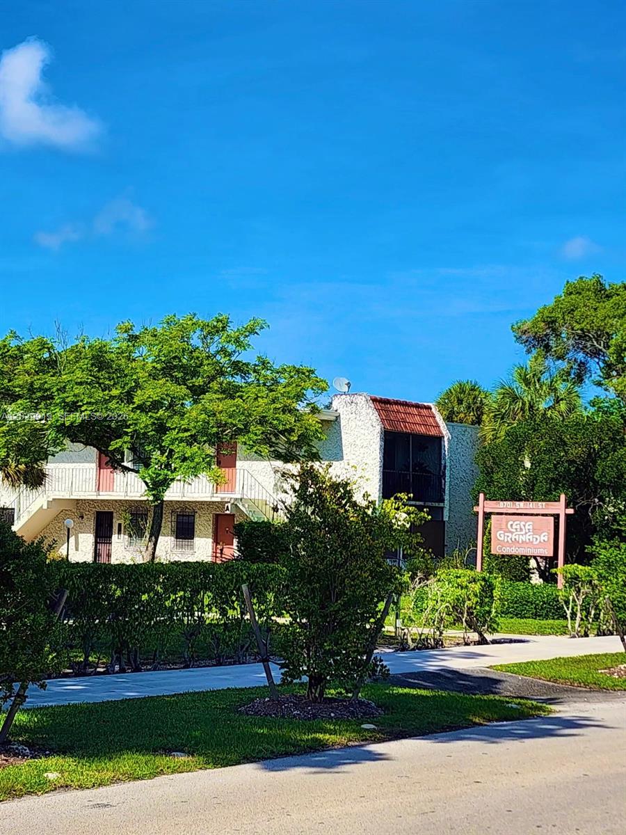 8701 SW 141st St # H6, Palmetto Bay FL 33176