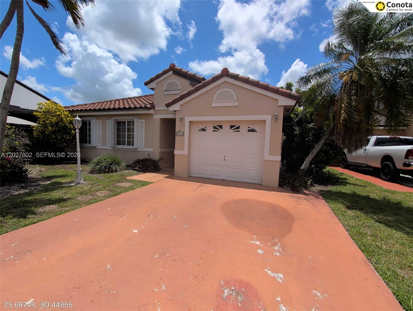 8462 SW 158th Ct, Miami FL 33193