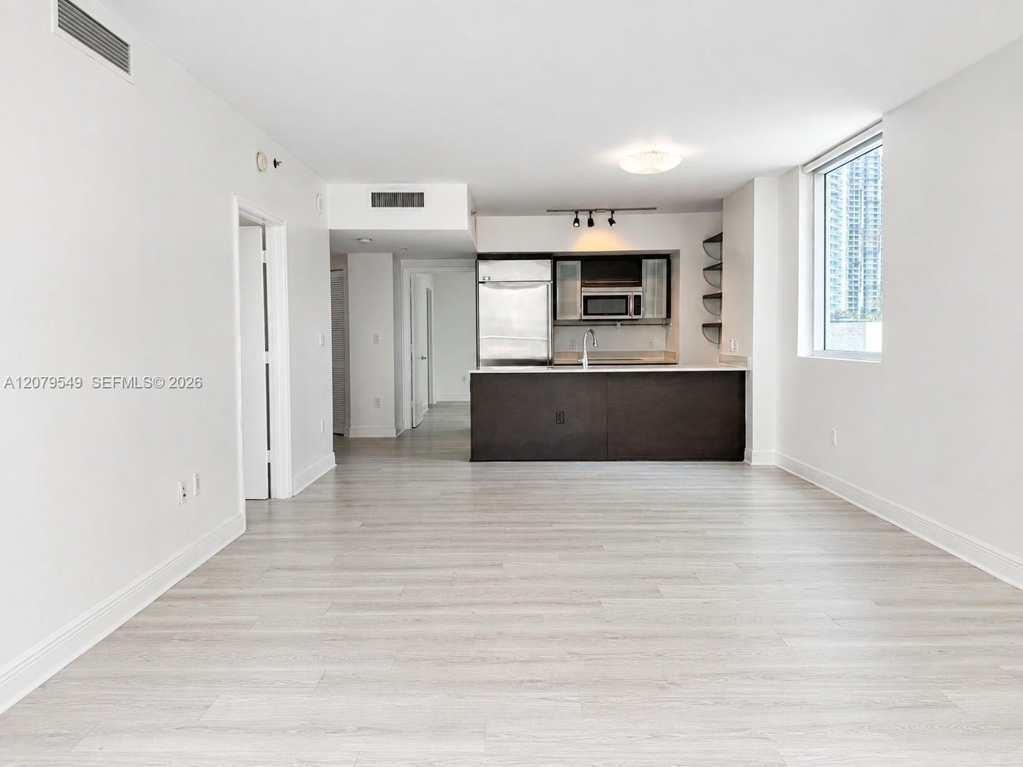 55 SE 6th St # 1510 — Photo 2