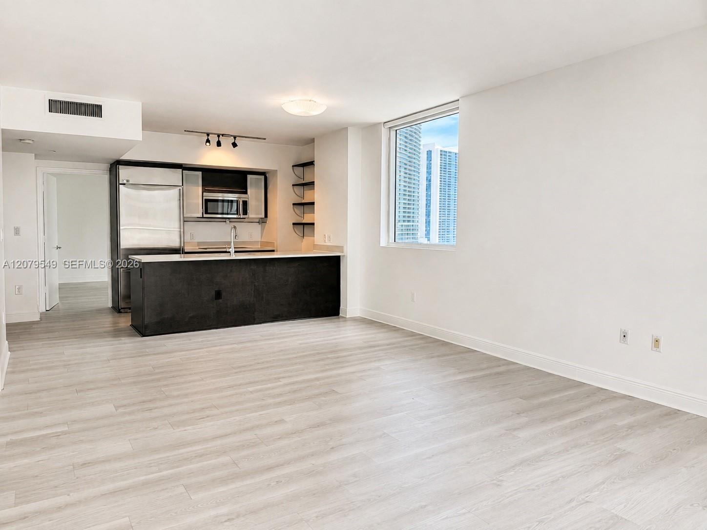 55 SE 6th St # 1510 — Photo 3