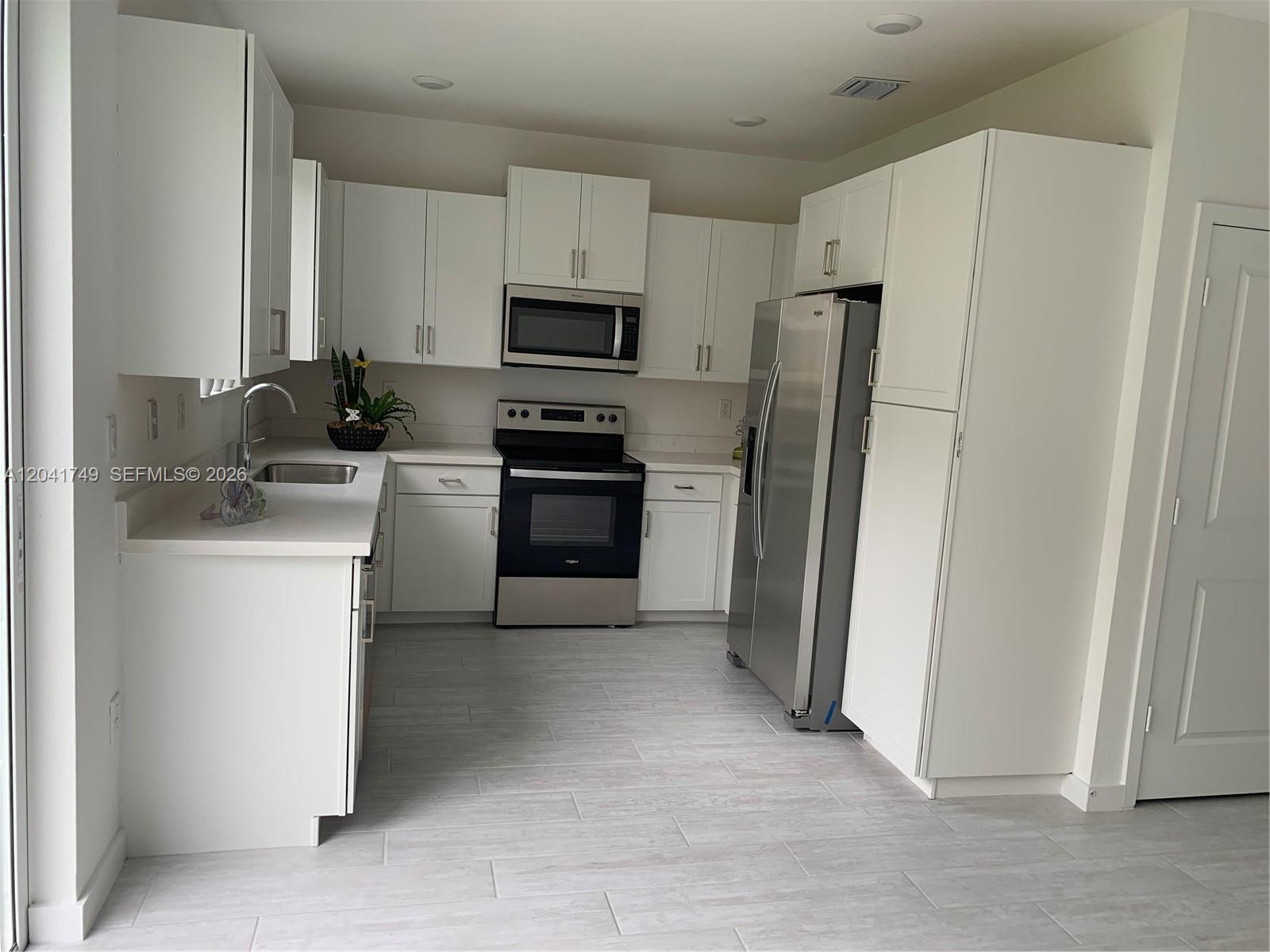 1068 SE 24th Ave # 1068, Homestead FL 33035