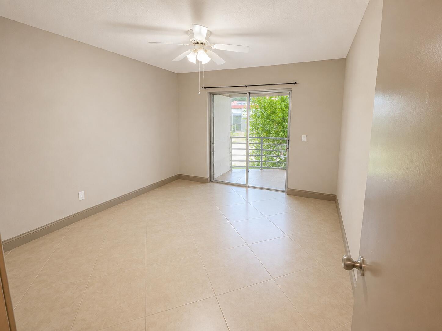 3100 Springdale Boulevard # apto — Photo 5