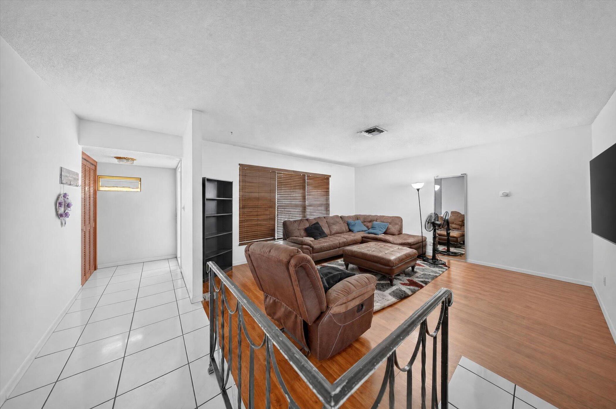 2251 SW 67TH Way NE — Photo 4