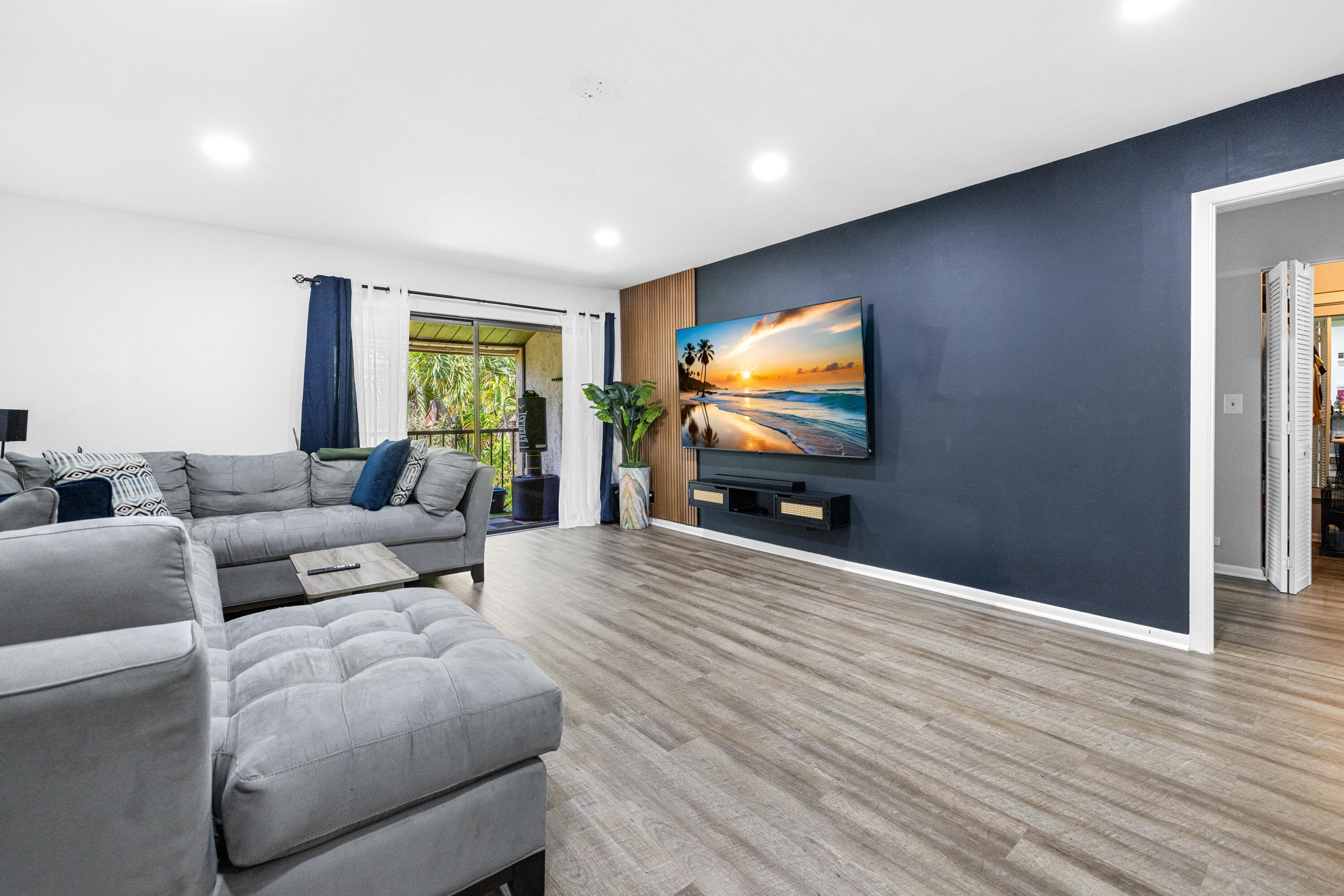 22415 SW 61ST Way # 206 — Photo 5