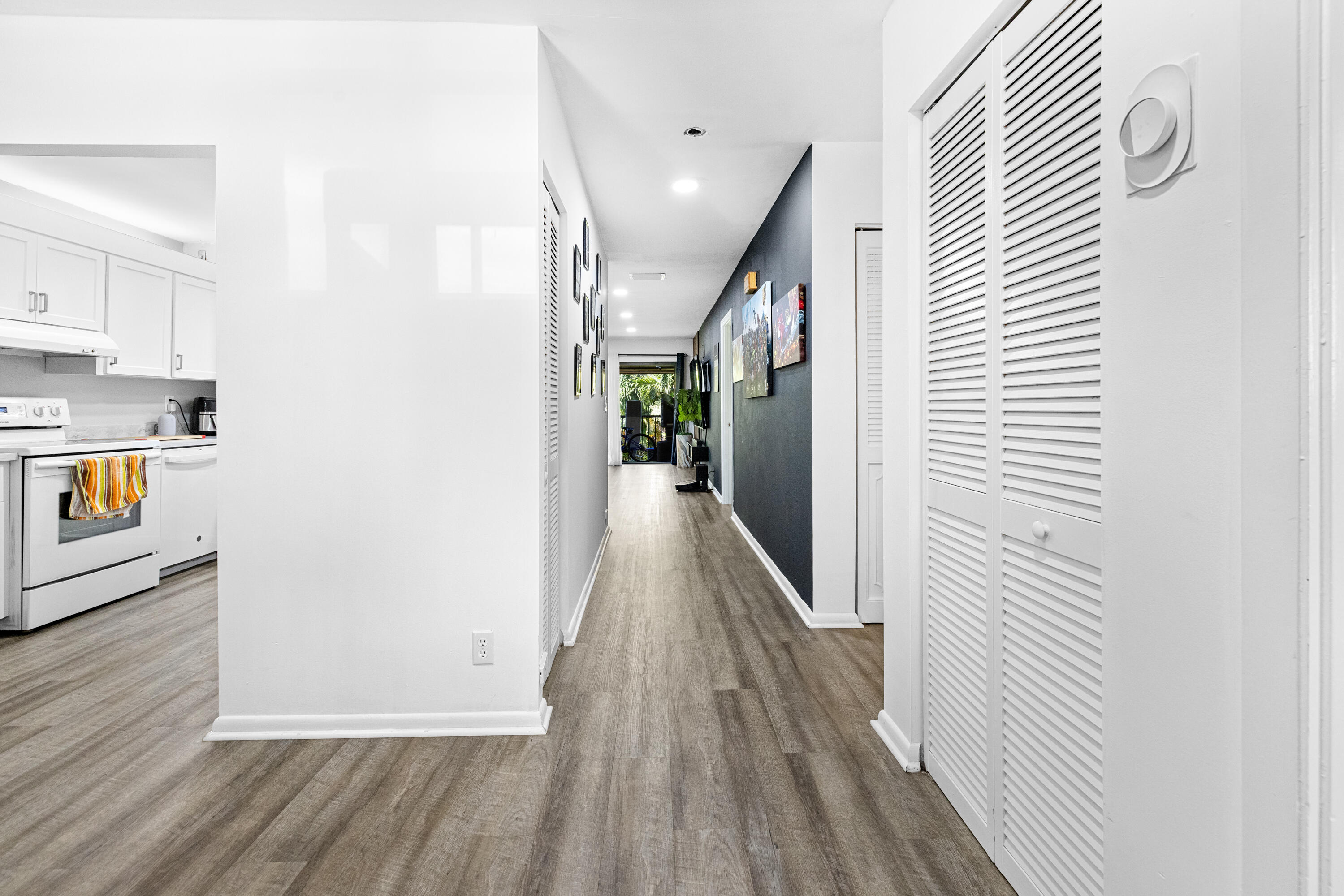 22415 SW 61ST Way # 206 — Photo 2