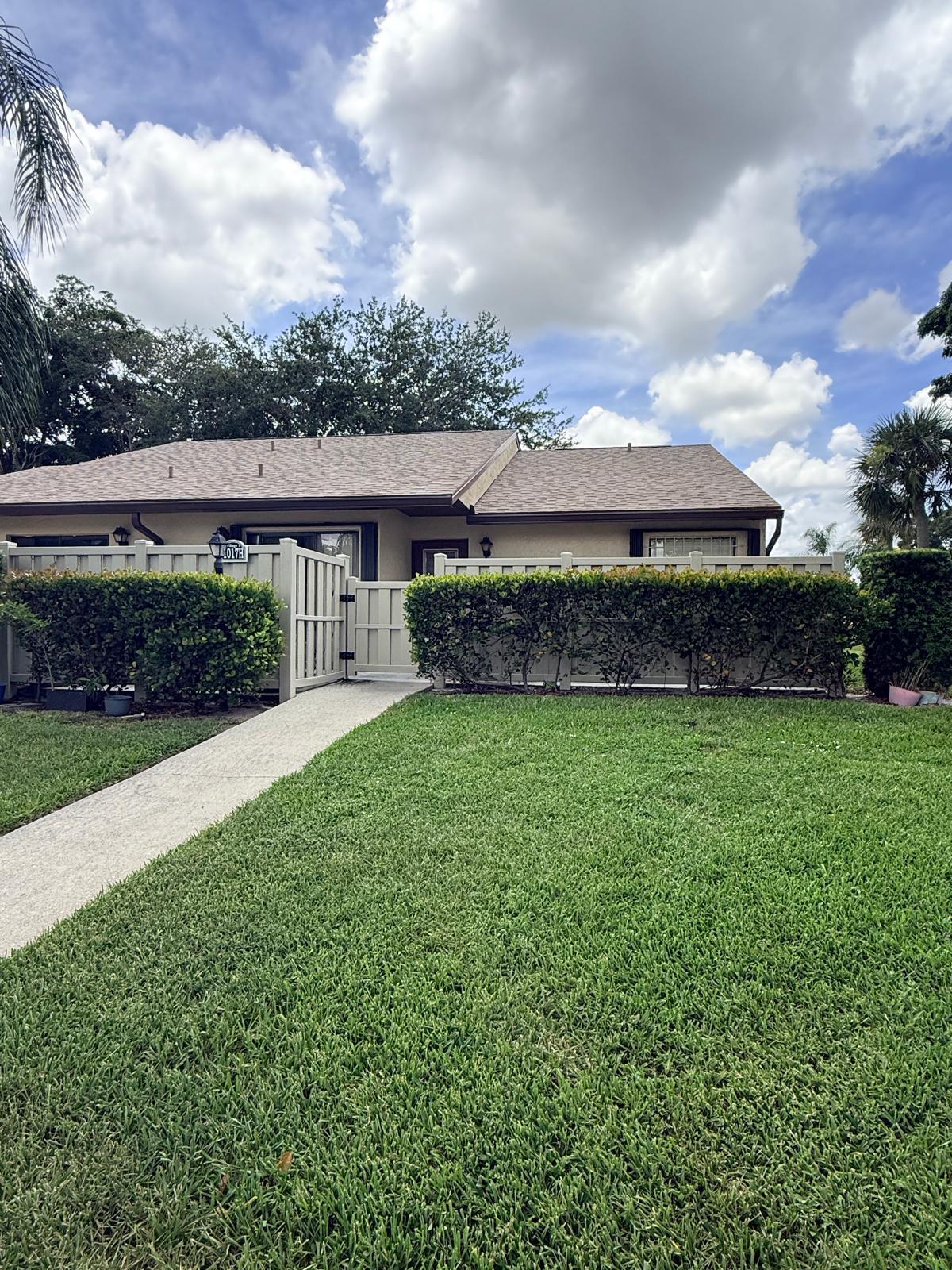 1017 Green Pine Boulevard # H, West Palm Beach FL 33409