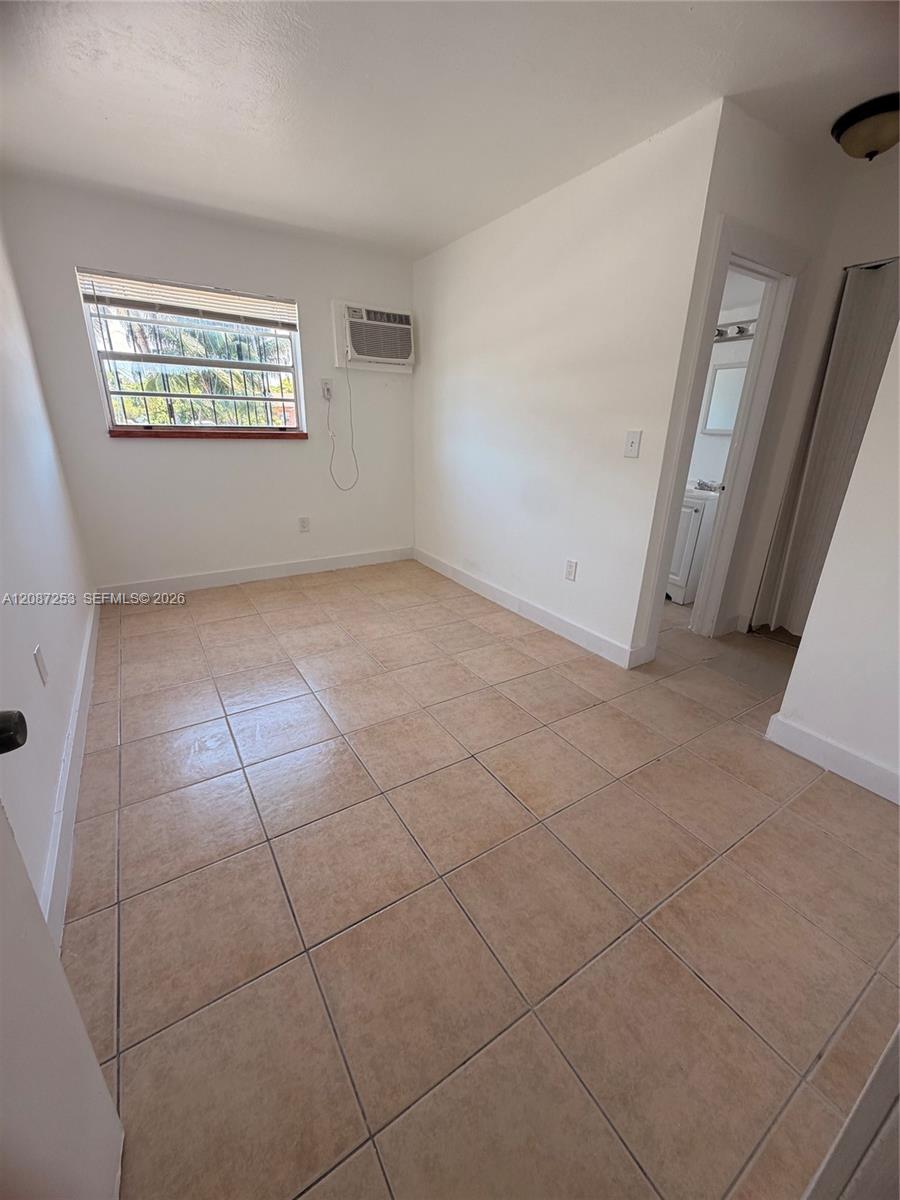 8450 NE Miami Ct # 5 — Photo 5