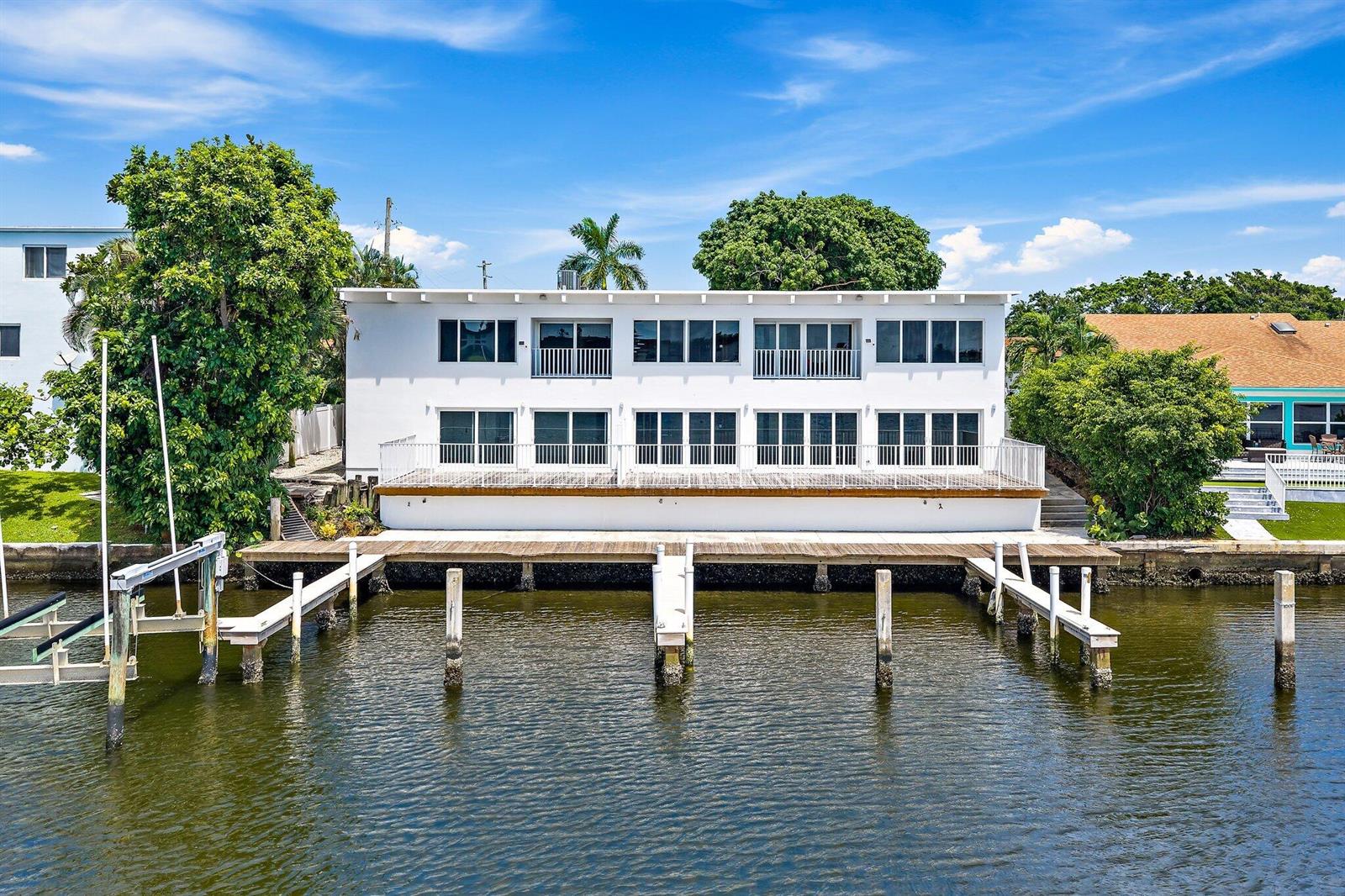 019-624SouthwindCir-NorthPalmBeach-SMALL