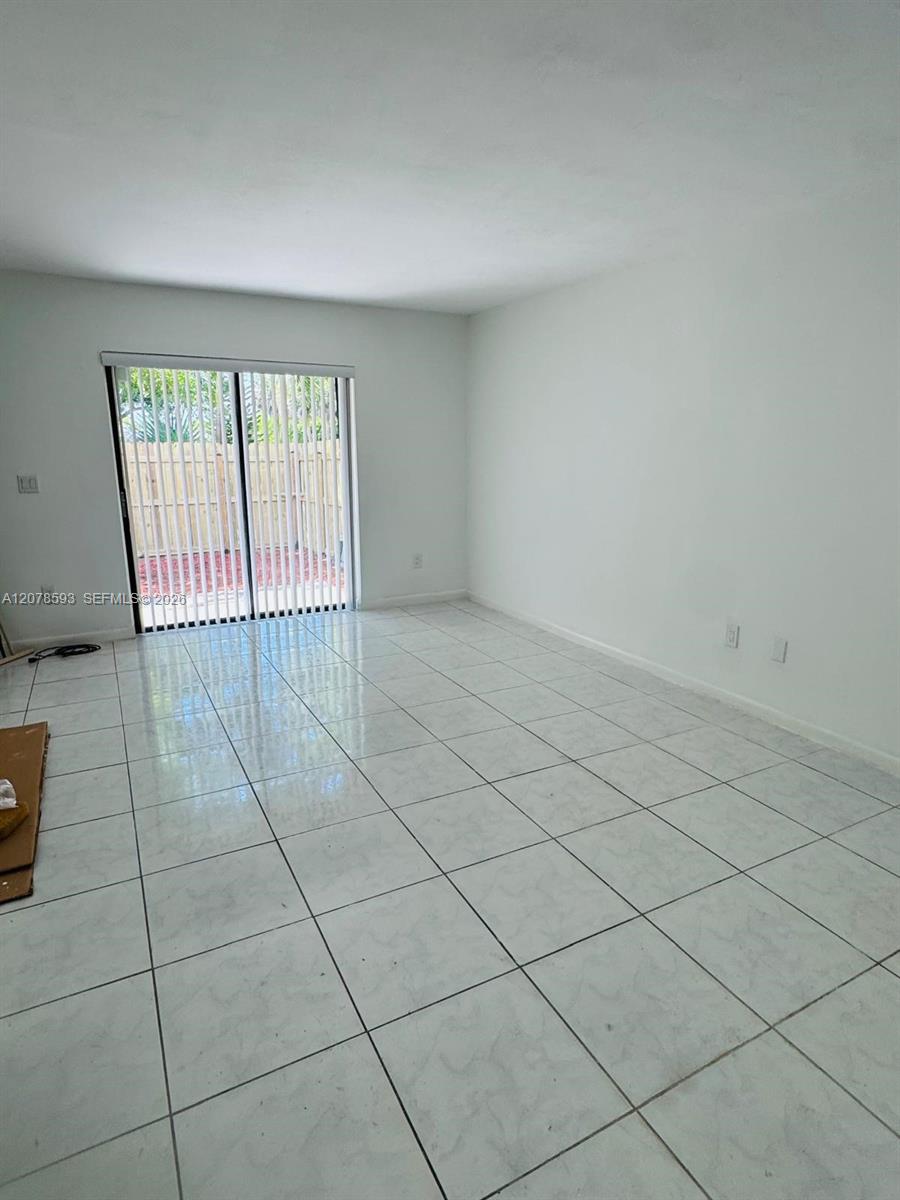 1441 Woodpecker St # 1441 — Photo 3