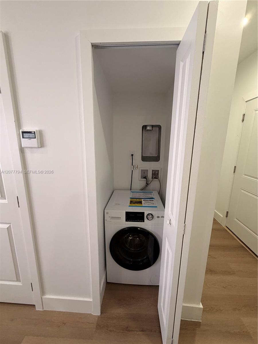 1619 Jefferson Ave # 309 — Photo 3