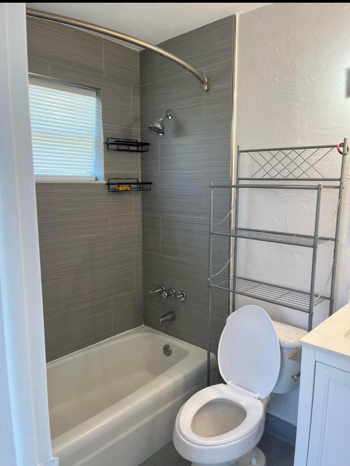 1211 W 27TH Street — Photo 4