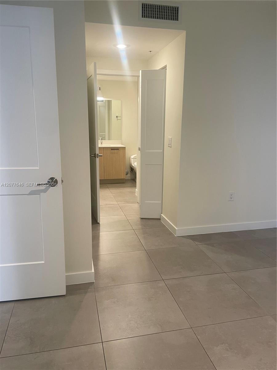 16395 Biscayne Blvd # 313 — Photo 3