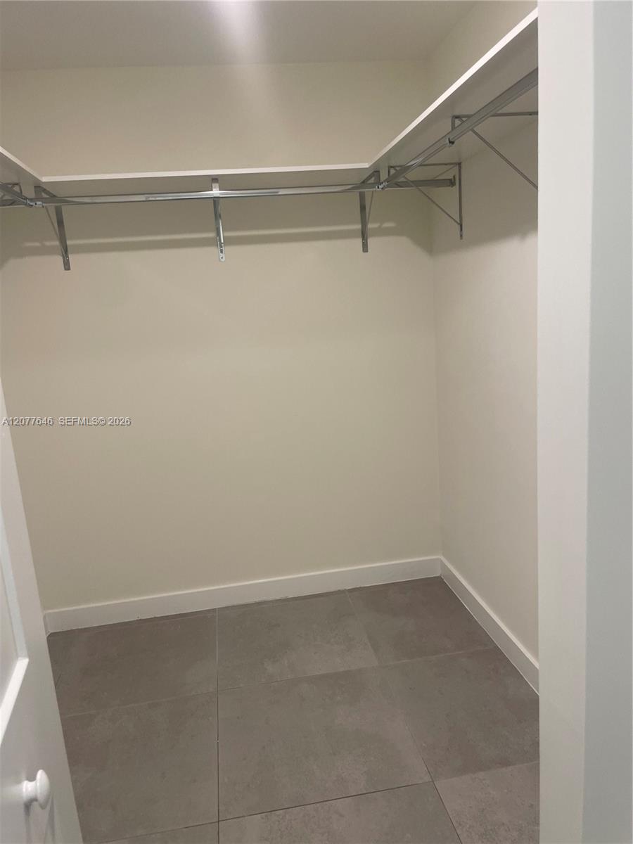 16395 Biscayne Blvd # 313 — Photo 4