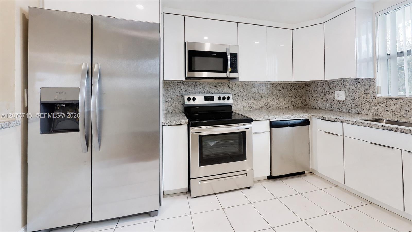 9363 Fontainebleau Blvd # H205 — Photo 4