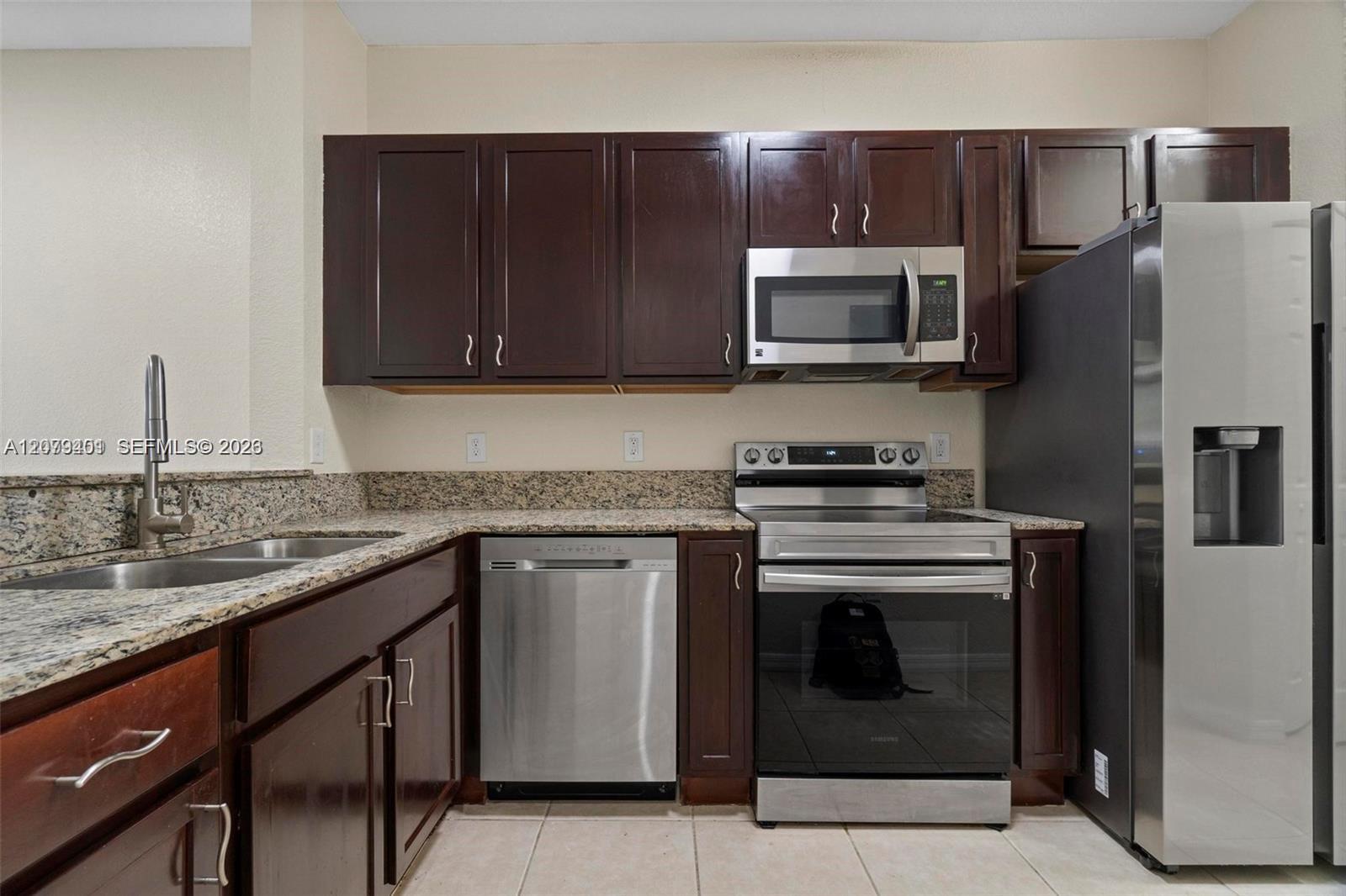 8989 SW 17th Ct # 8989 — Photo 5