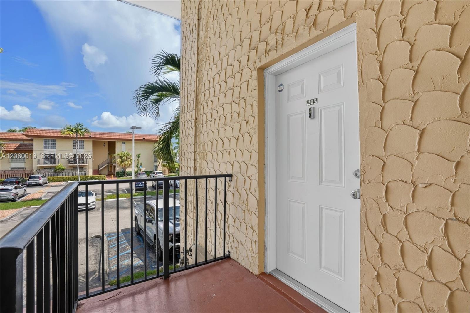 8600 SW 109th Ave # 205 — Photo 2