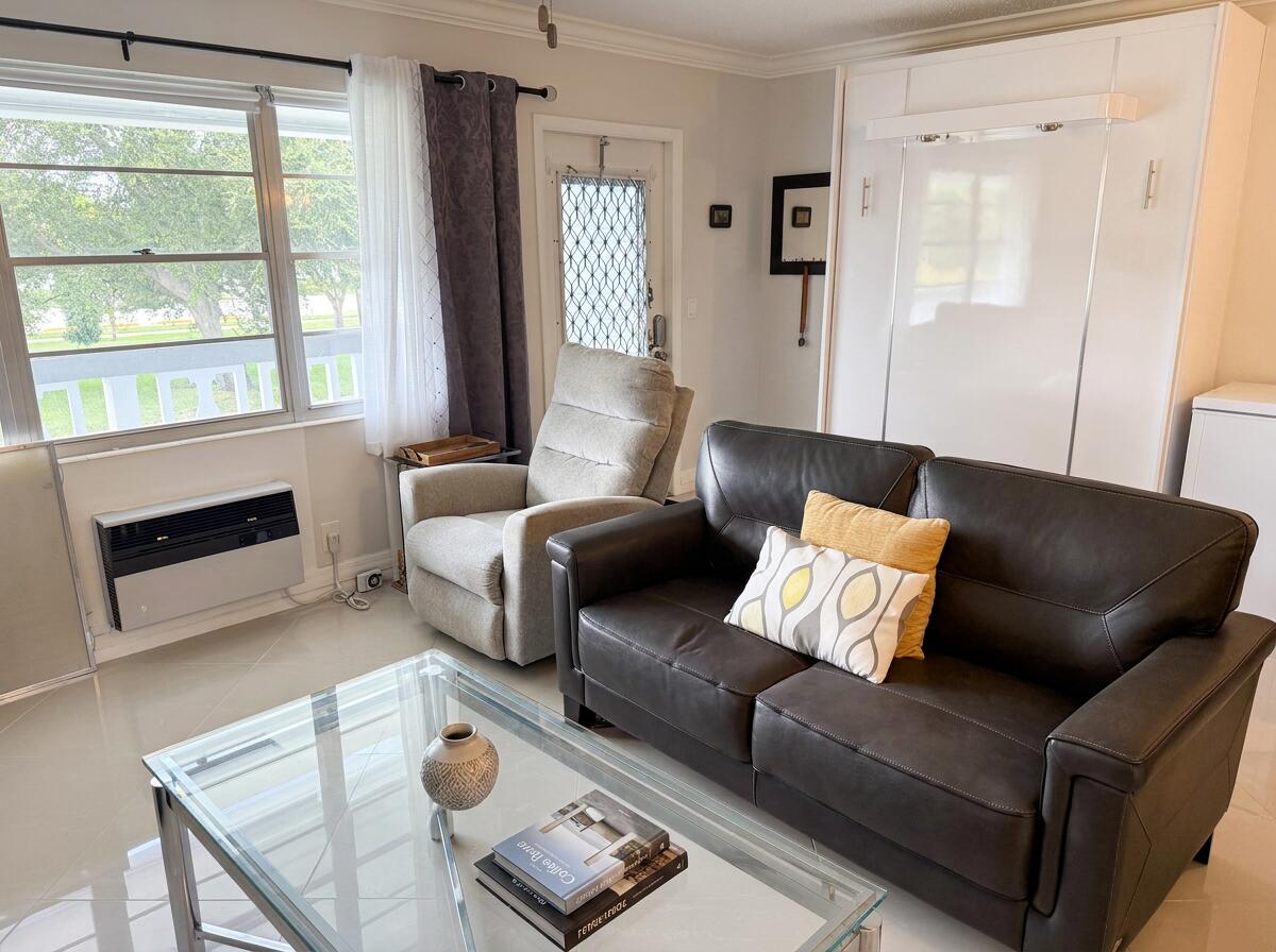 37 OAKRIDGE C # 37 — Photo 2