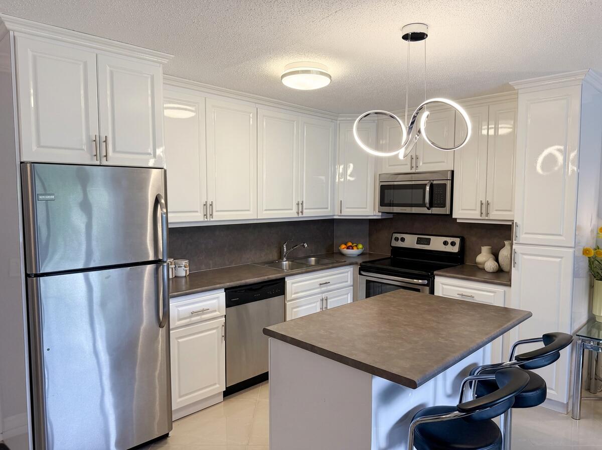 37 OAKRIDGE C # 37 — Photo 5