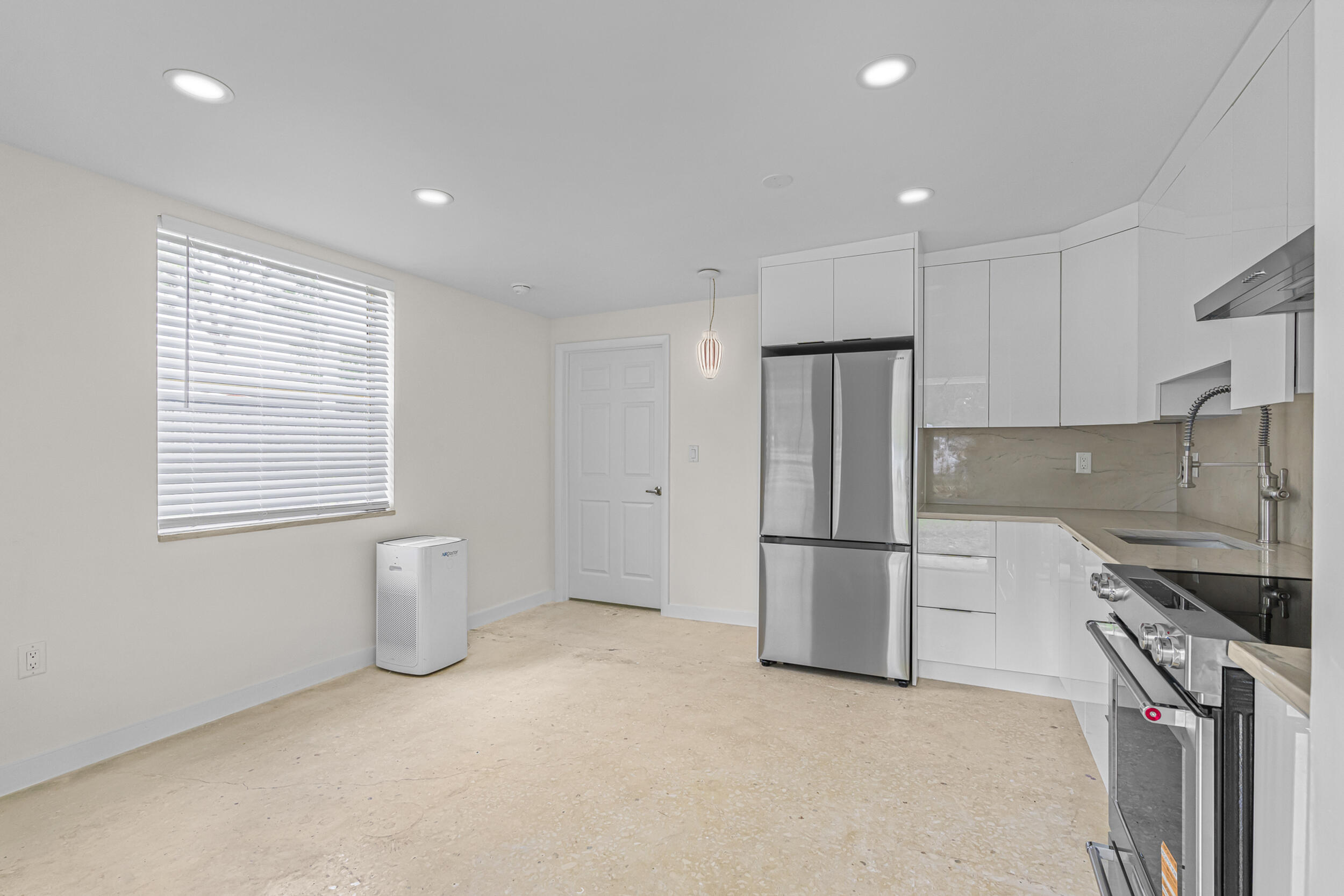 2865 SW 16TH Street # 5 — Photo 2