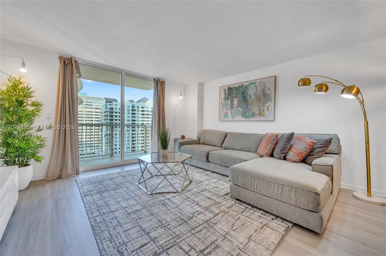 1200 Brickell Bay Dr # 2904 — Photo 4
