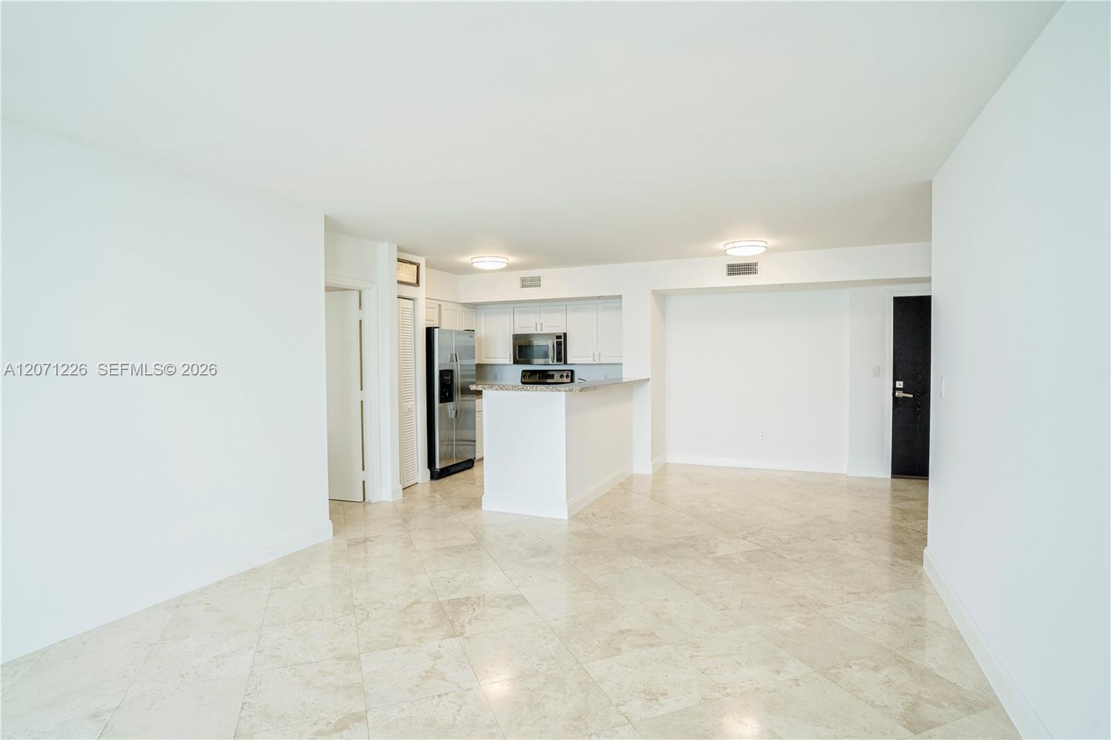 90 Alton Rd # 2204 — Photo 2