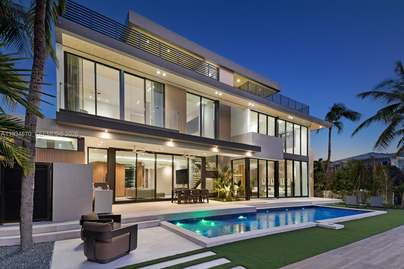 641 Flamingo Dr — Photo 4