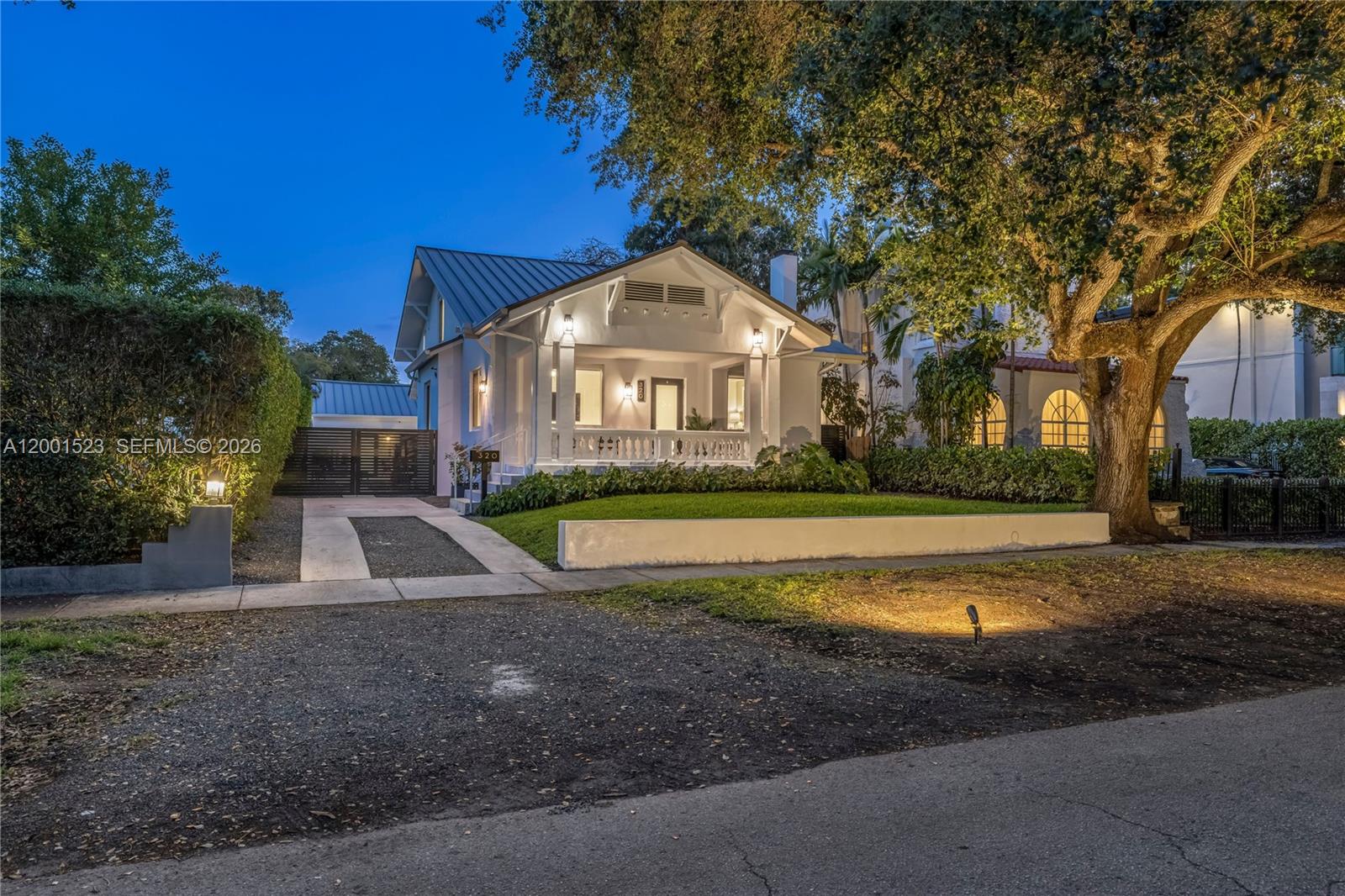 320 NE 88th St, El Portal FL 33138
