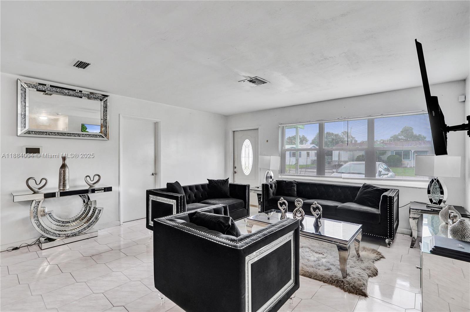 320 N 71st Ave, Hollywood FL 33024