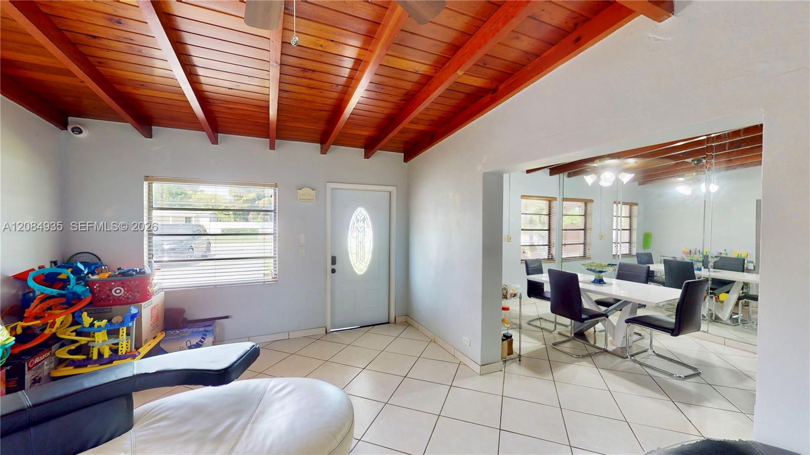 9940 SW 48th St — Photo 3