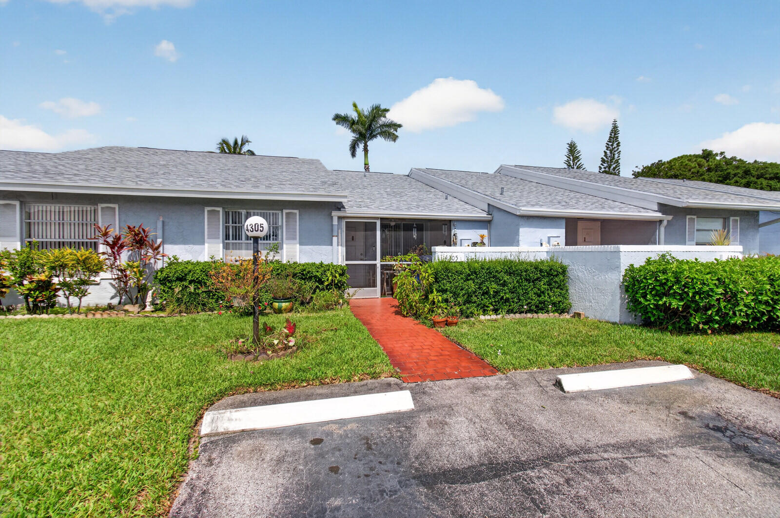 4305 LUCERNE VILLAS Lane, Lake Worth FL 33467