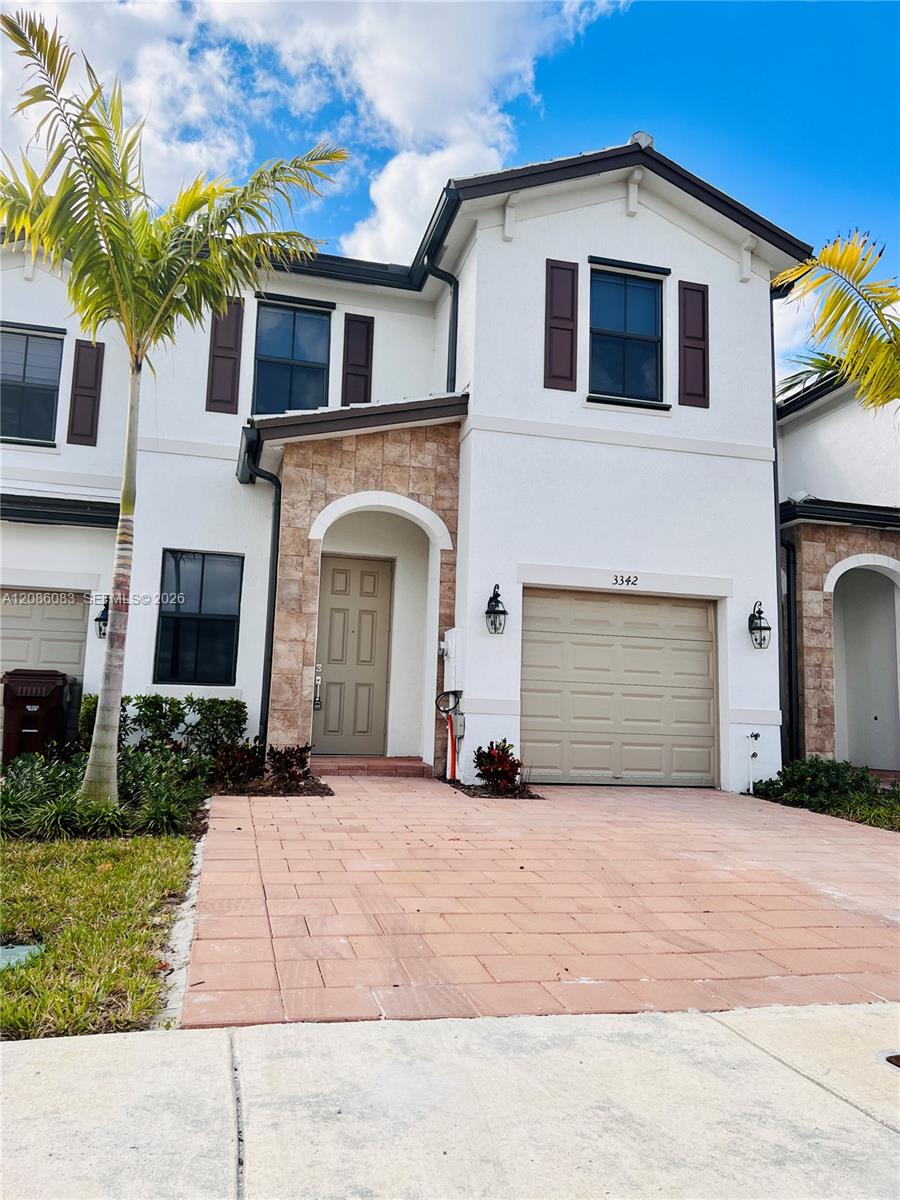 3342 W 112th St, Hialeah FL 33018