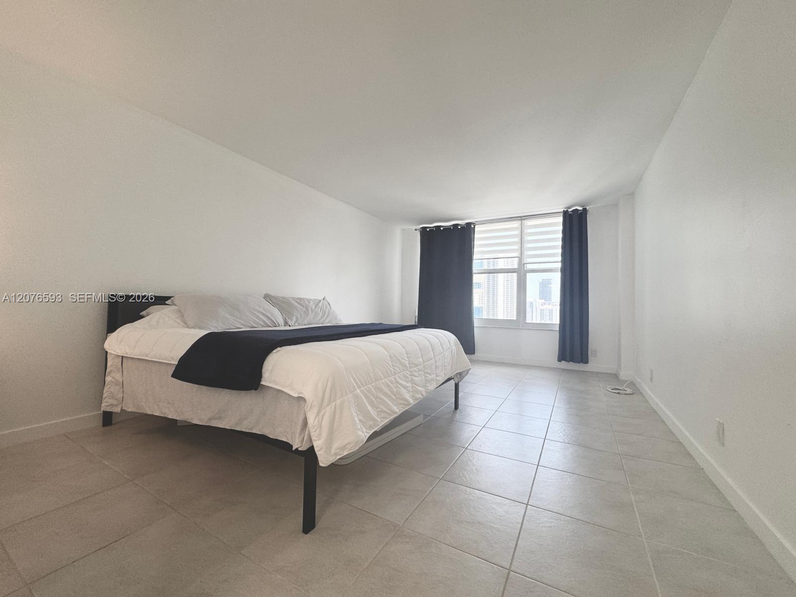3800 S Ocean Dr # 1710 — Photo 5