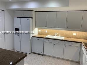 8855 Collins Ave # 5B — Photo 3