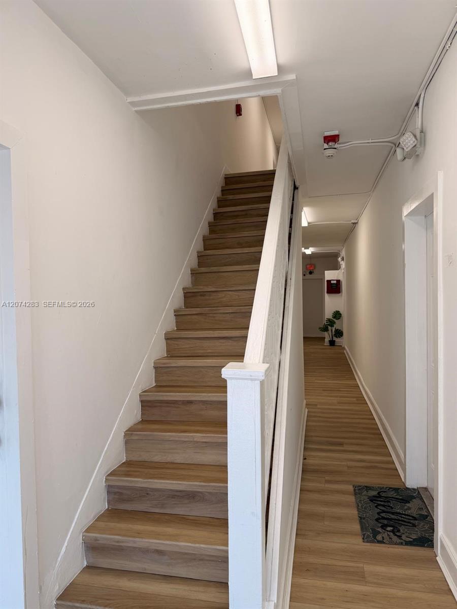337 SW 10th Ave # 5 — Photo 5