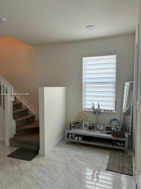3337 W 105th Ter — Photo 4